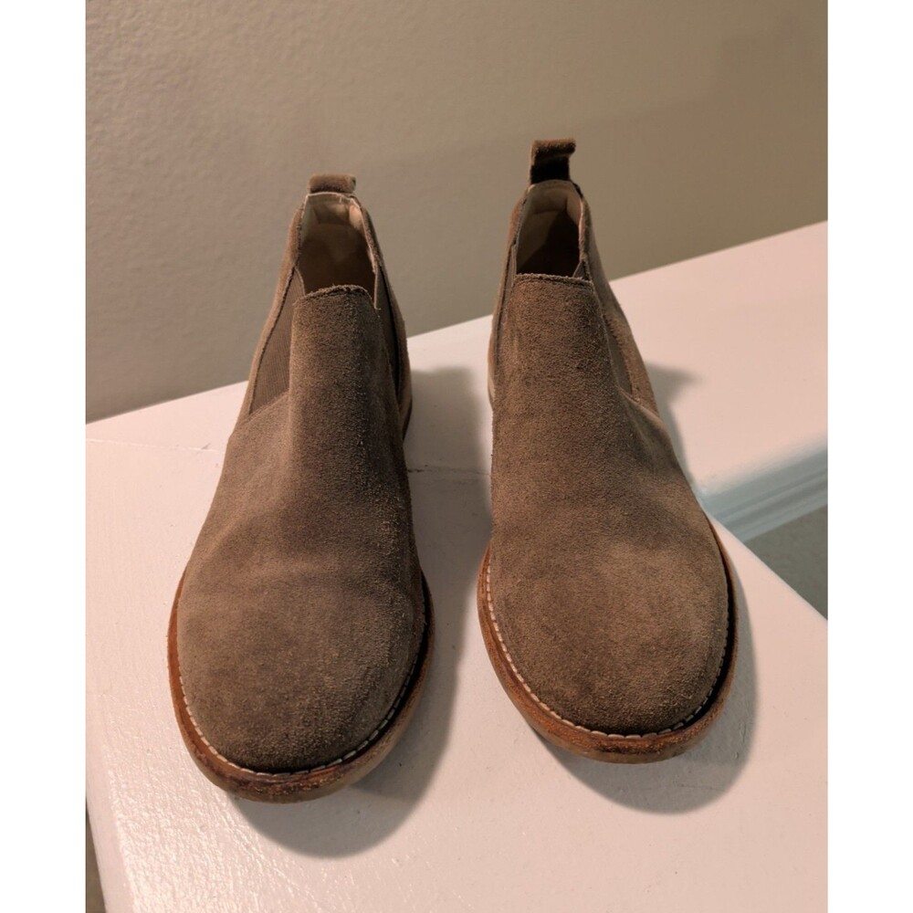 Clarks Collection Womens 6.5M Camzin Low Ankle Booties Brown suede Boots - Picture 2 of 7